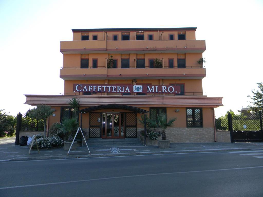 Hotel Mi.Ro. Casalnuovo Di Napoli Bagian luar foto