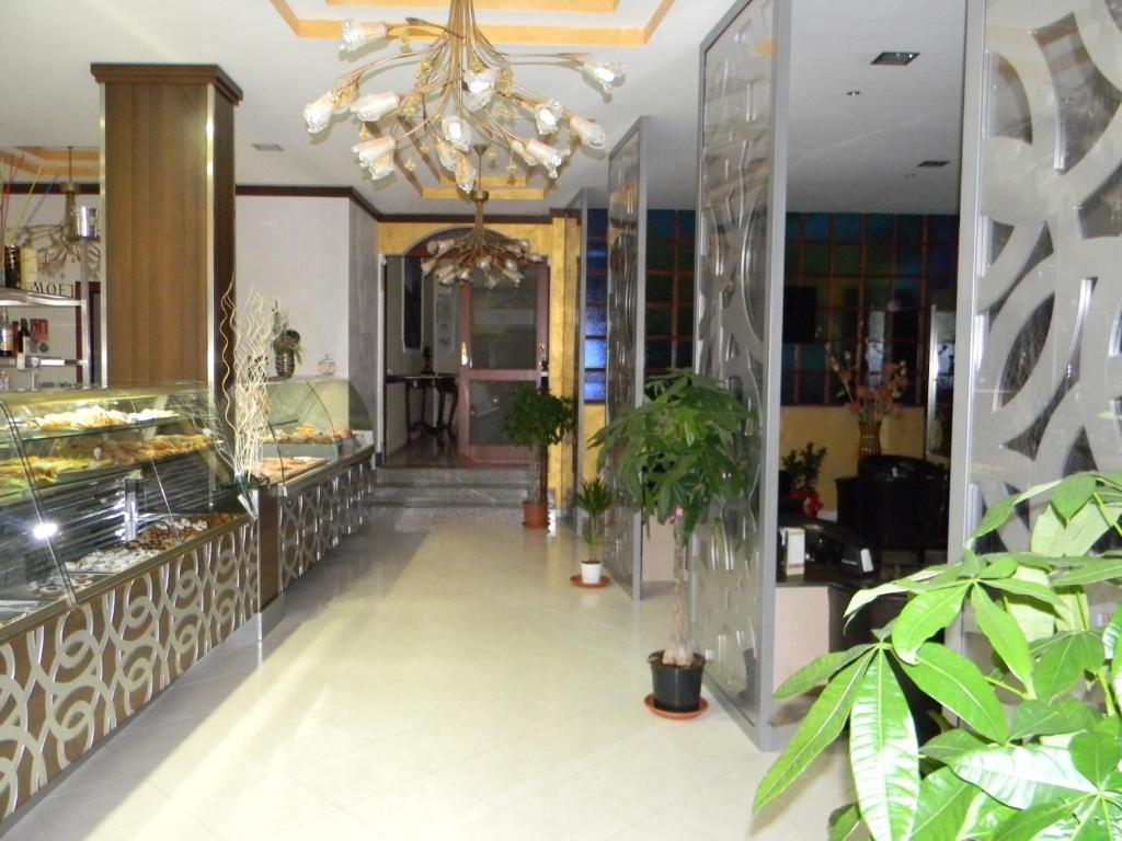 Hotel Mi.Ro. Casalnuovo Di Napoli Bagian luar foto